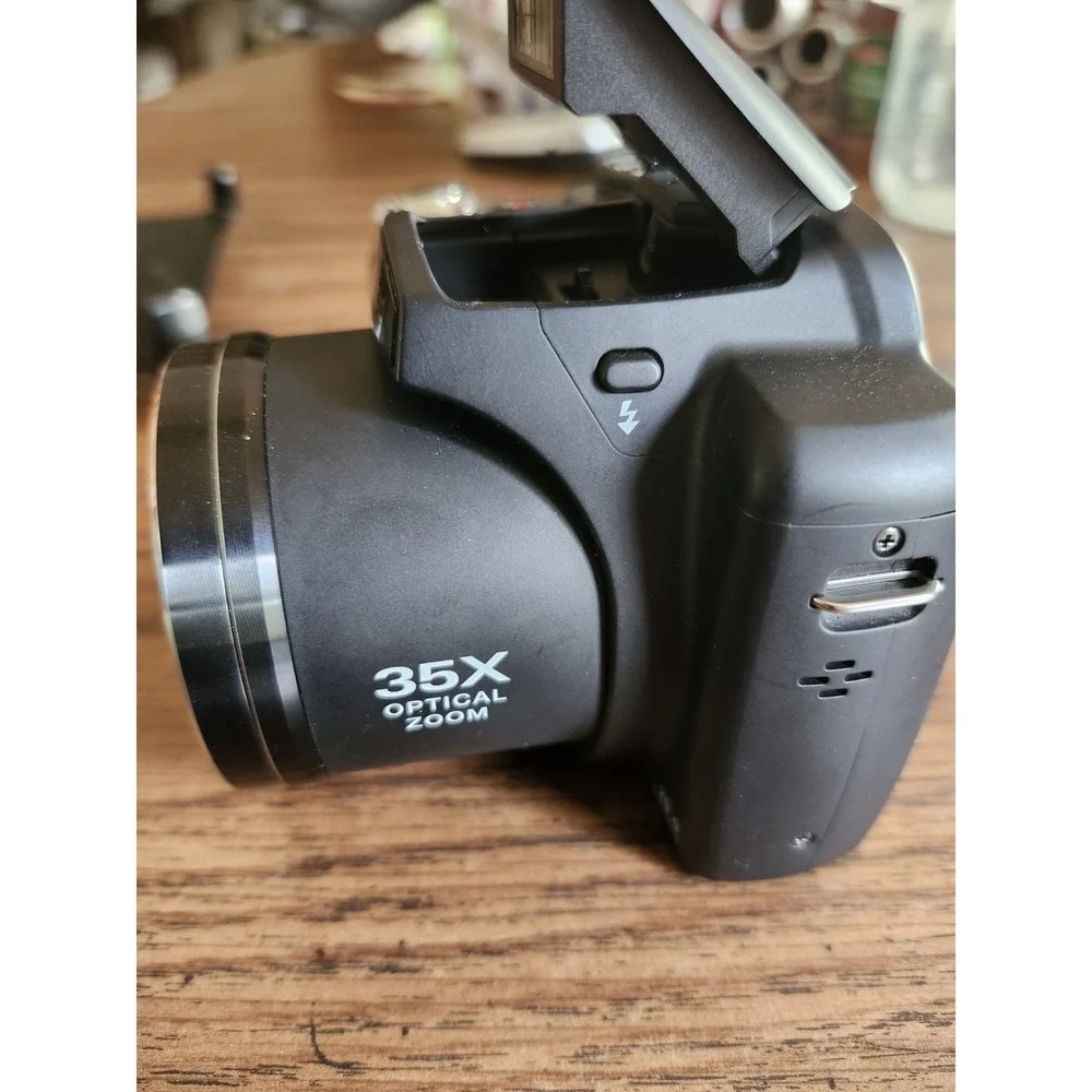 📸 Polaroid‎ IS2132 – 20MP Digital Bridge Camera – 35x Optical Zoom 📸